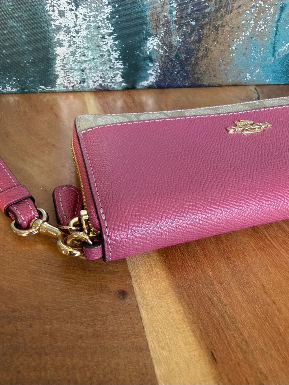 Coach Barbiecore Bubblegum Pink Signature Zip Around Wallet Wristlet (NWOT) - Picture 11 of 16